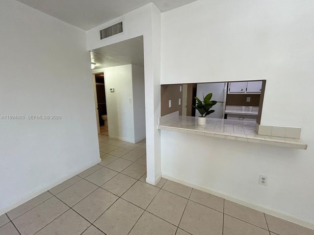 7483 SW 82nd St A203, Miami, FL 33143