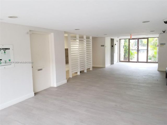 7483 SW 82nd St A203, Miami, FL 33143