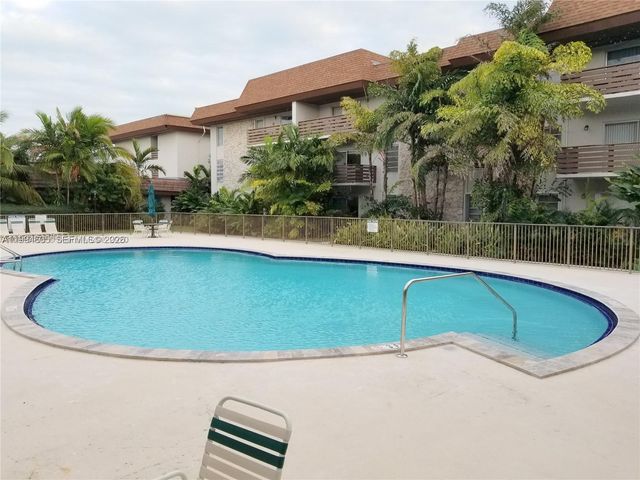 7483 SW 82nd St A203, Miami, FL 33143