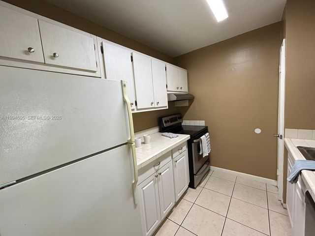 7483 SW 82nd St A203, Miami, FL 33143