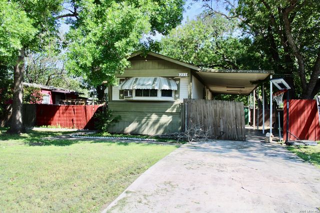 233 MELODY LN, New Braunfels, TX 78130