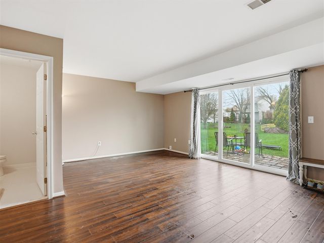 7124 Saint Andrews Drive, Ypsilanti, MI 48197