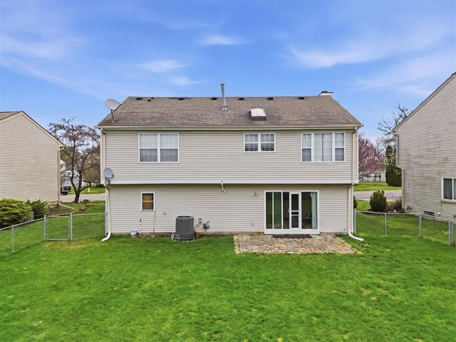 7124 Saint Andrews Drive, Ypsilanti, MI 48197