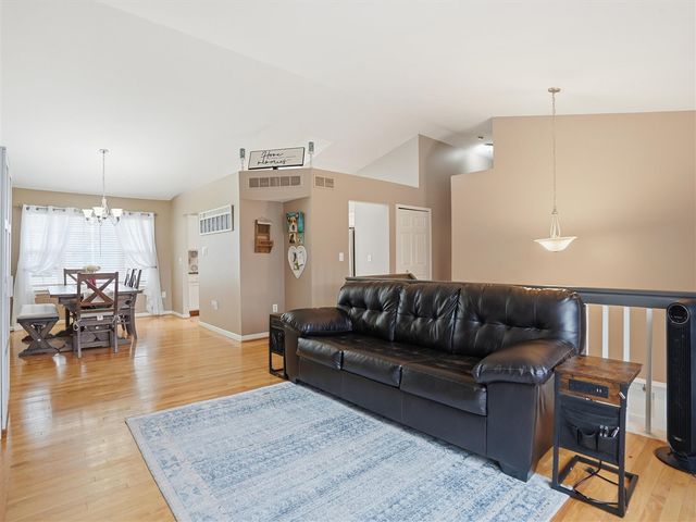 7124 Saint Andrews Drive, Ypsilanti, MI 48197