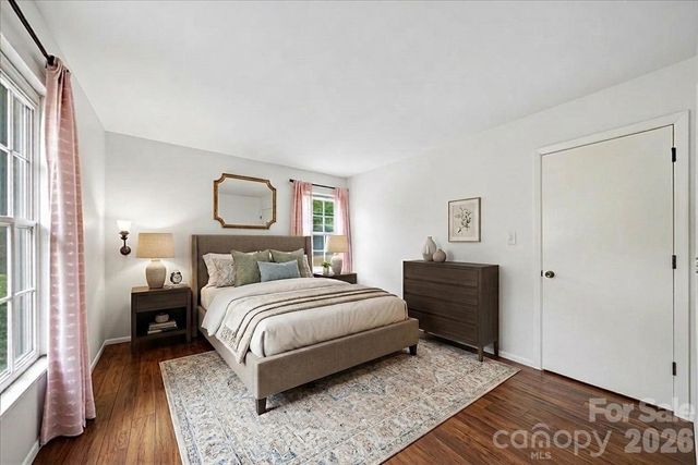 1005 Pinafore Drive, Charlotte, NC 28212