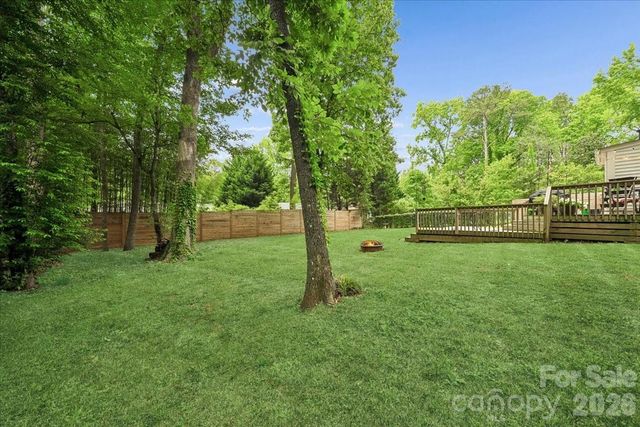 1005 Pinafore Drive, Charlotte, NC 28212