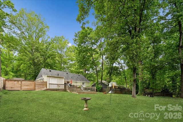 1005 Pinafore Drive, Charlotte, NC 28212