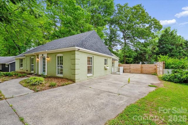 1005 Pinafore Drive, Charlotte, NC 28212