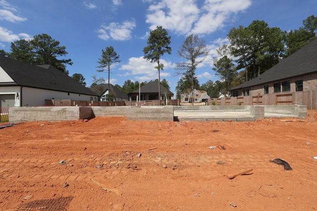 127 Rustica Bloom Trail, Willis, TX 77318