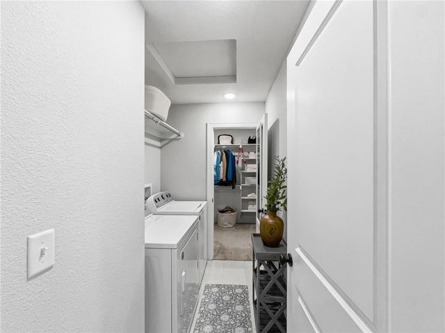 7412 Grand Slam Street, Parkville, MO 64152