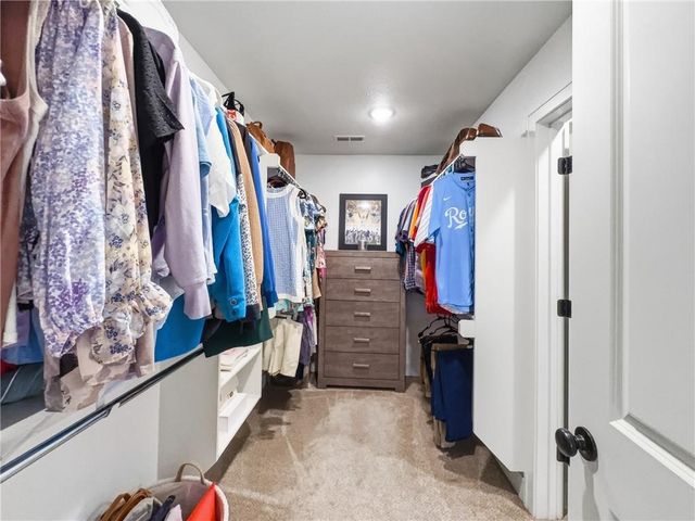 7412 Grand Slam Street, Parkville, MO 64152