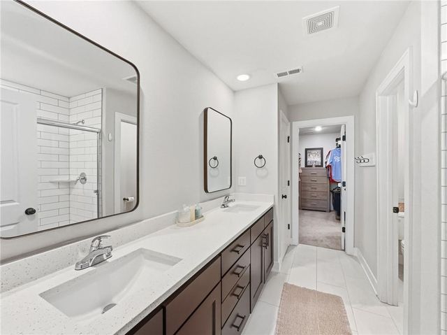 7412 Grand Slam Street, Parkville, MO 64152
