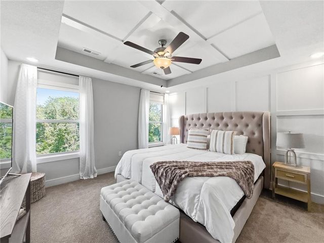 7412 Grand Slam Street, Parkville, MO 64152