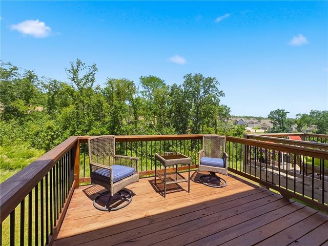 7412 Grand Slam Street, Parkville, MO 64152