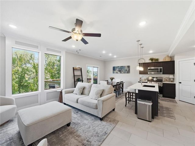 7412 Grand Slam Street, Parkville, MO 64152