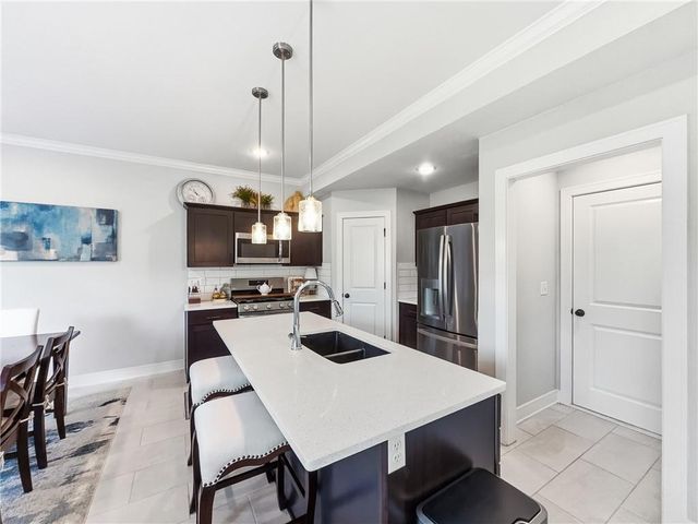 7412 Grand Slam Street, Parkville, MO 64152