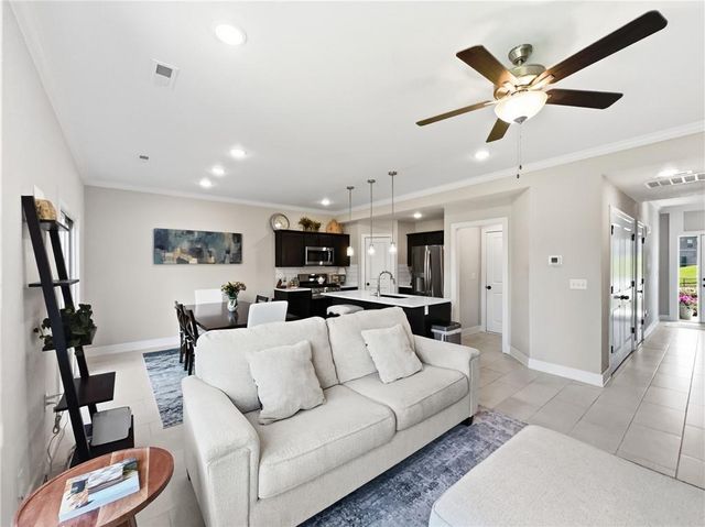 7412 Grand Slam Street, Parkville, MO 64152