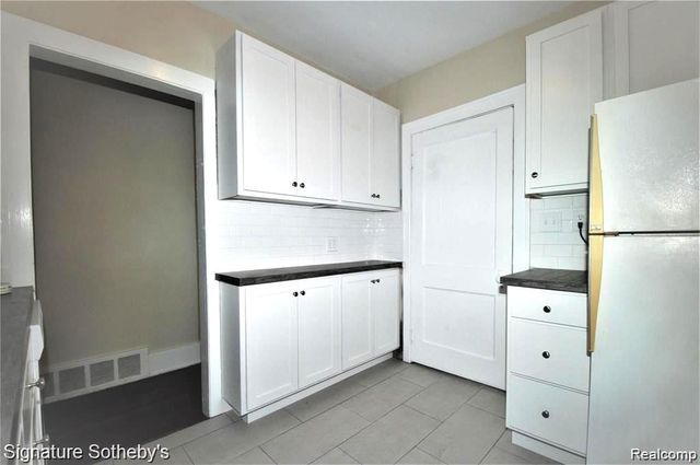 1029 MARYLAND Street, Grosse Pointe Park, MI 48230