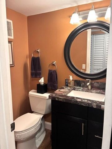 237 Farnham J, Deerfield Beach, FL 33442