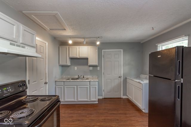 2808 W 10th Street, Indianapolis, IN 46222