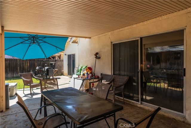 955 Peacock Dr, San Jacinto, CA 92583