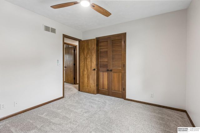 4924 N 117th Circle, Omaha, NE 68164