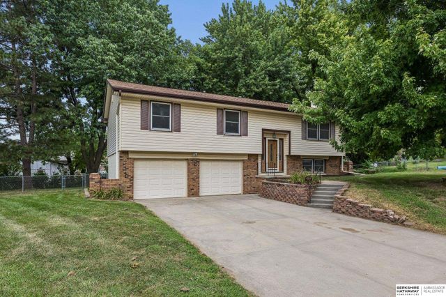 4924 N 117th Circle, Omaha, NE 68164