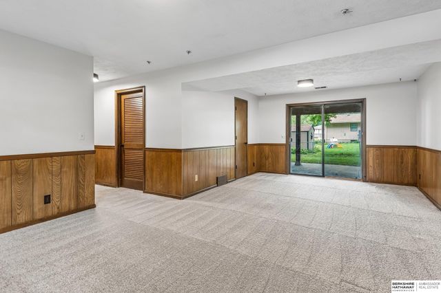 4924 N 117th Circle, Omaha, NE 68164