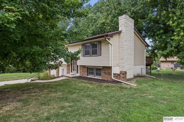 4924 N 117th Circle, Omaha, NE 68164