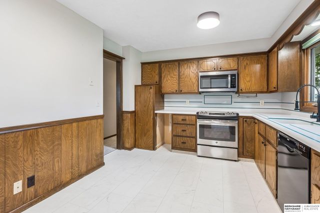 4924 N 117th Circle, Omaha, NE 68164