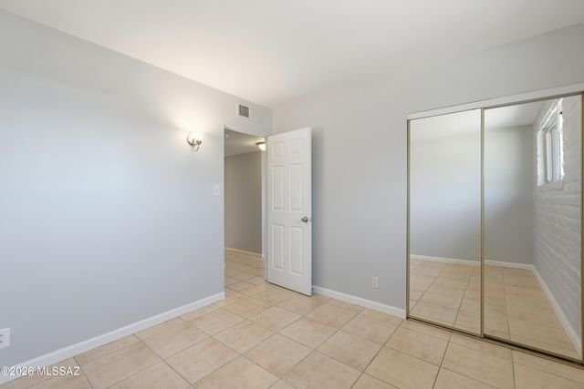 210 S Alandale Place, Tucson, AZ 85710