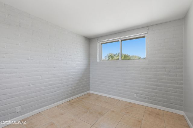 210 S Alandale Place, Tucson, AZ 85710
