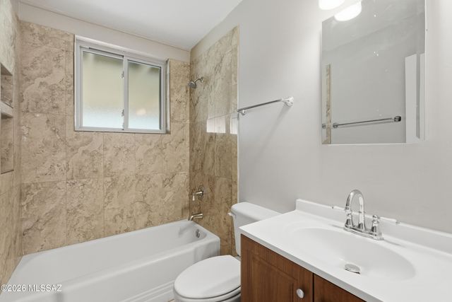 210 S Alandale Place, Tucson, AZ 85710