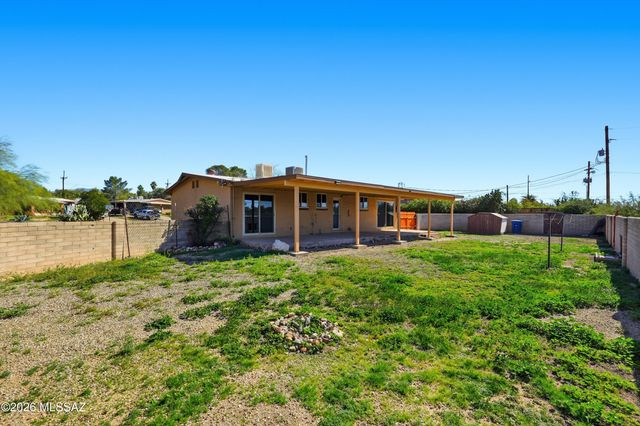 210 S Alandale Place, Tucson, AZ 85710