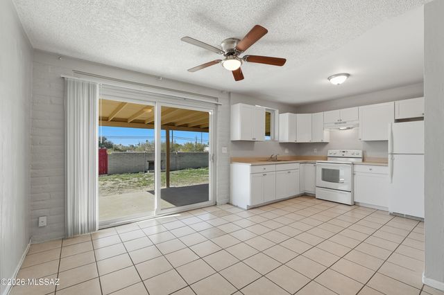 210 S Alandale Place, Tucson, AZ 85710