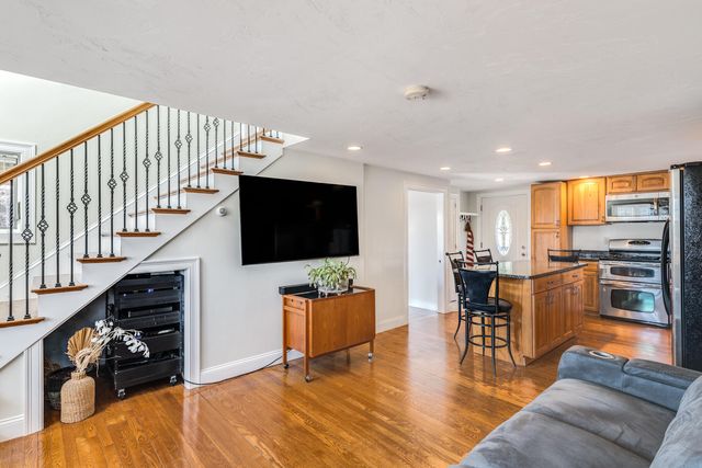 704 State Highway, Eastham, MA 02642