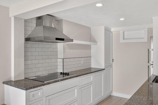 704 State Highway, Eastham, MA 02642