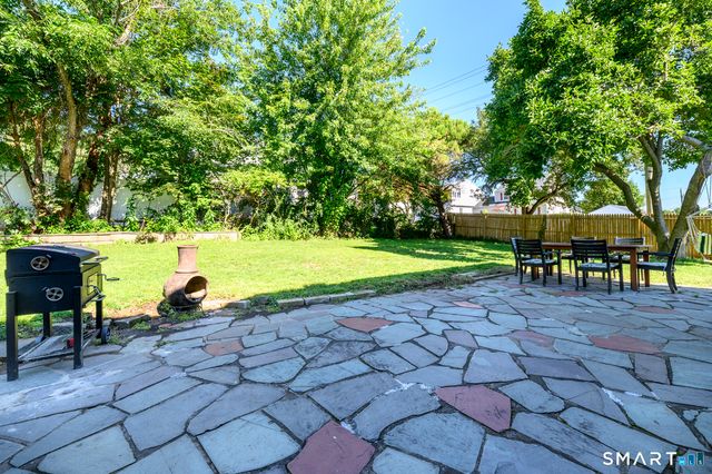 210 Highland Avenue, West Haven, CT 06516