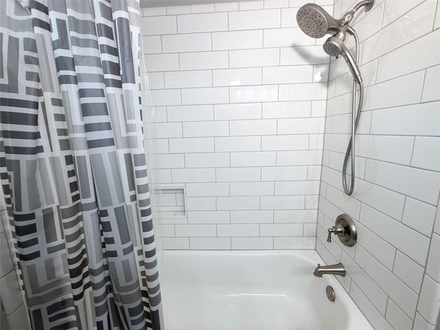 307 Bellmar Lane, Friendswood, TX 77546