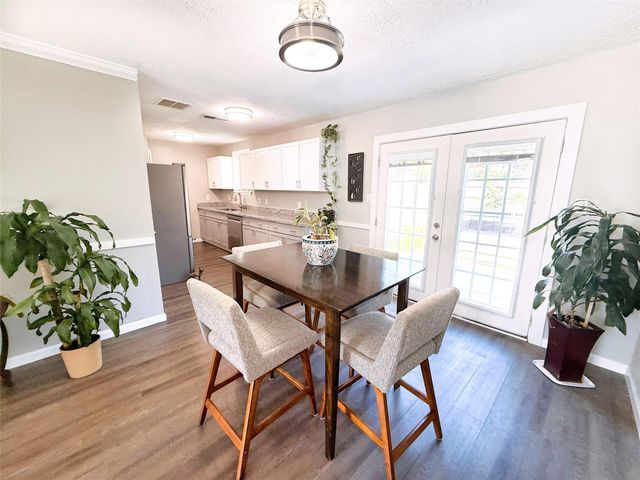 307 Bellmar Lane, Friendswood, TX 77546