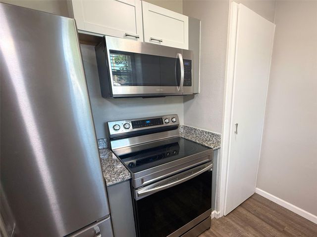 307 Bellmar Lane, Friendswood, TX 77546