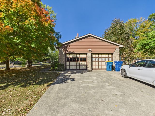 10301 N Delaware Street, Carmel, IN 46280