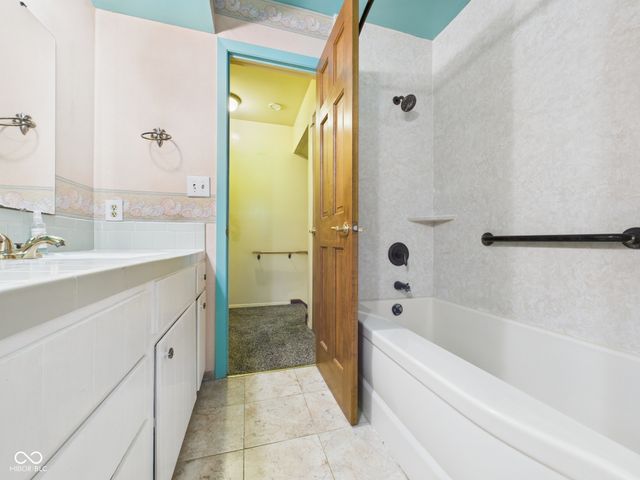 10301 N Delaware Street, Carmel, IN 46280
