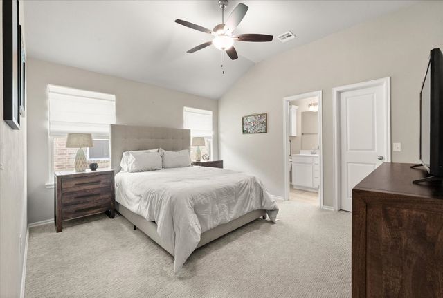 19616 Brookville Drive, Edmond, OK 73012