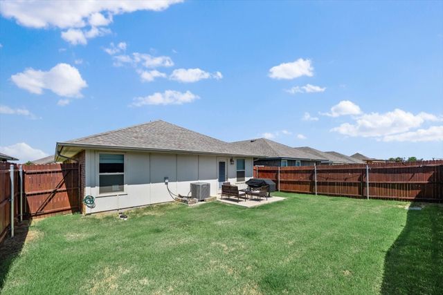 19616 Brookville Drive, Edmond, OK 73012