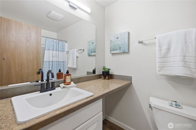 35311 19th Avenue SW, Federal Way, WA 98023