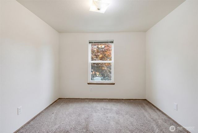 35311 19th Avenue SW, Federal Way, WA 98023