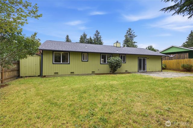 35311 19th Avenue SW, Federal Way, WA 98023