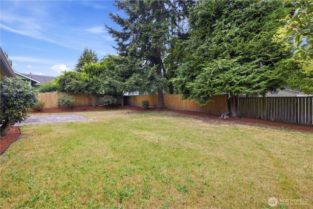 35311 19th Avenue SW, Federal Way, WA 98023