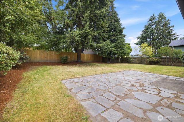 35311 19th Avenue SW, Federal Way, WA 98023